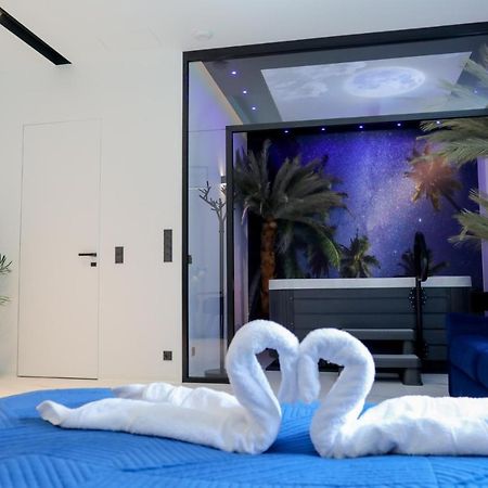 Apartament Ksiezycowy Z Jacuzzi 新松奇 外观 照片