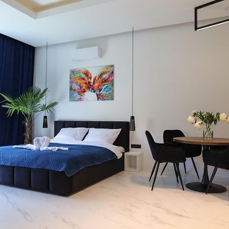 Apartament Ksiezycowy Z Jacuzzi 新松奇 外观 照片