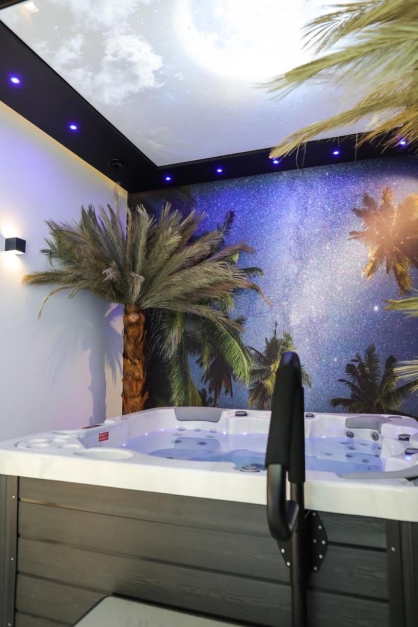 Apartament Ksiezycowy Z Jacuzzi 新松奇 外观 照片